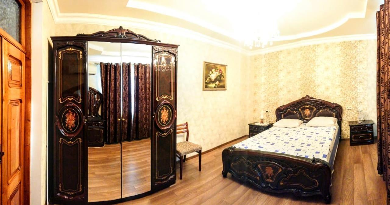 Guest House Gagra Bagian luar foto